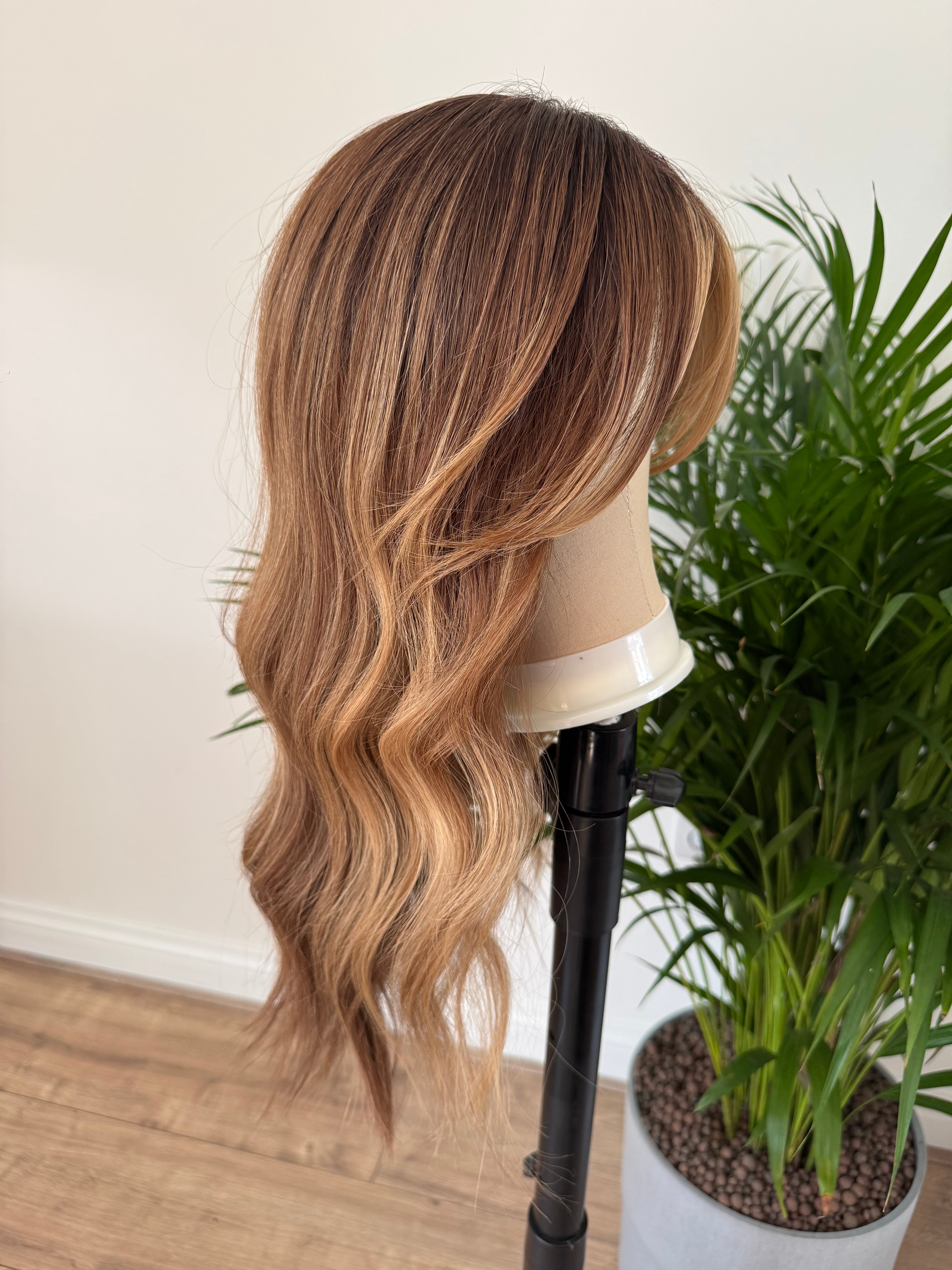Olivia – Hellbraune Balayage HD Lace Echthaarperücke | 18" & 22"